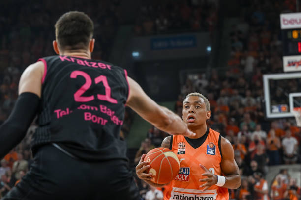 更有说服力 更有说服力