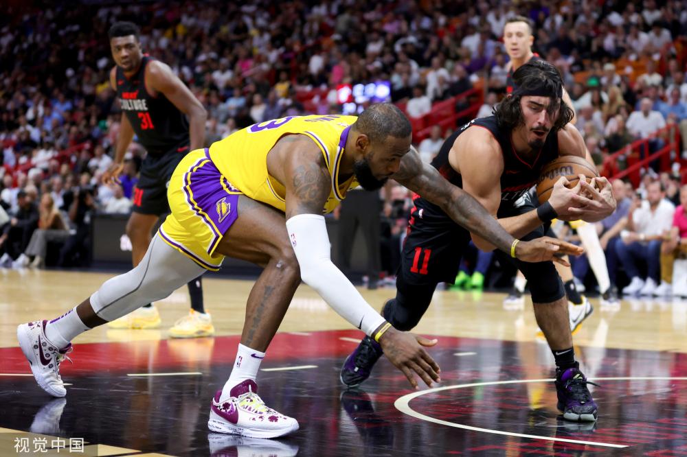 体育英超：切尔西完败 诺维奇降级