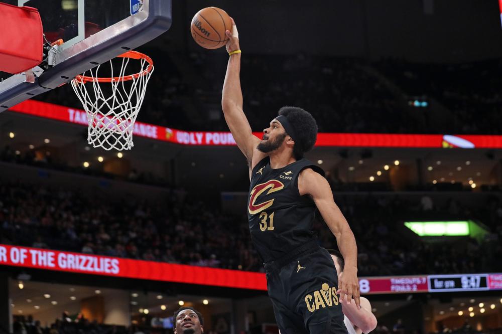 体育十四冬：苏翊鸣夺得单板滑雪男子大跳台金牌